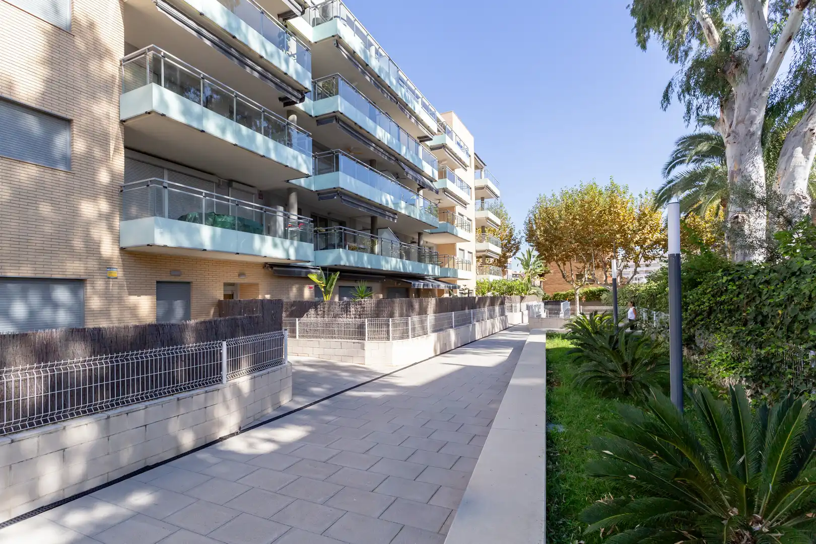Vista exterior de Planta baixa en venda en Torredembarra amb Aire condicionat, Calefacció i Jardí privat