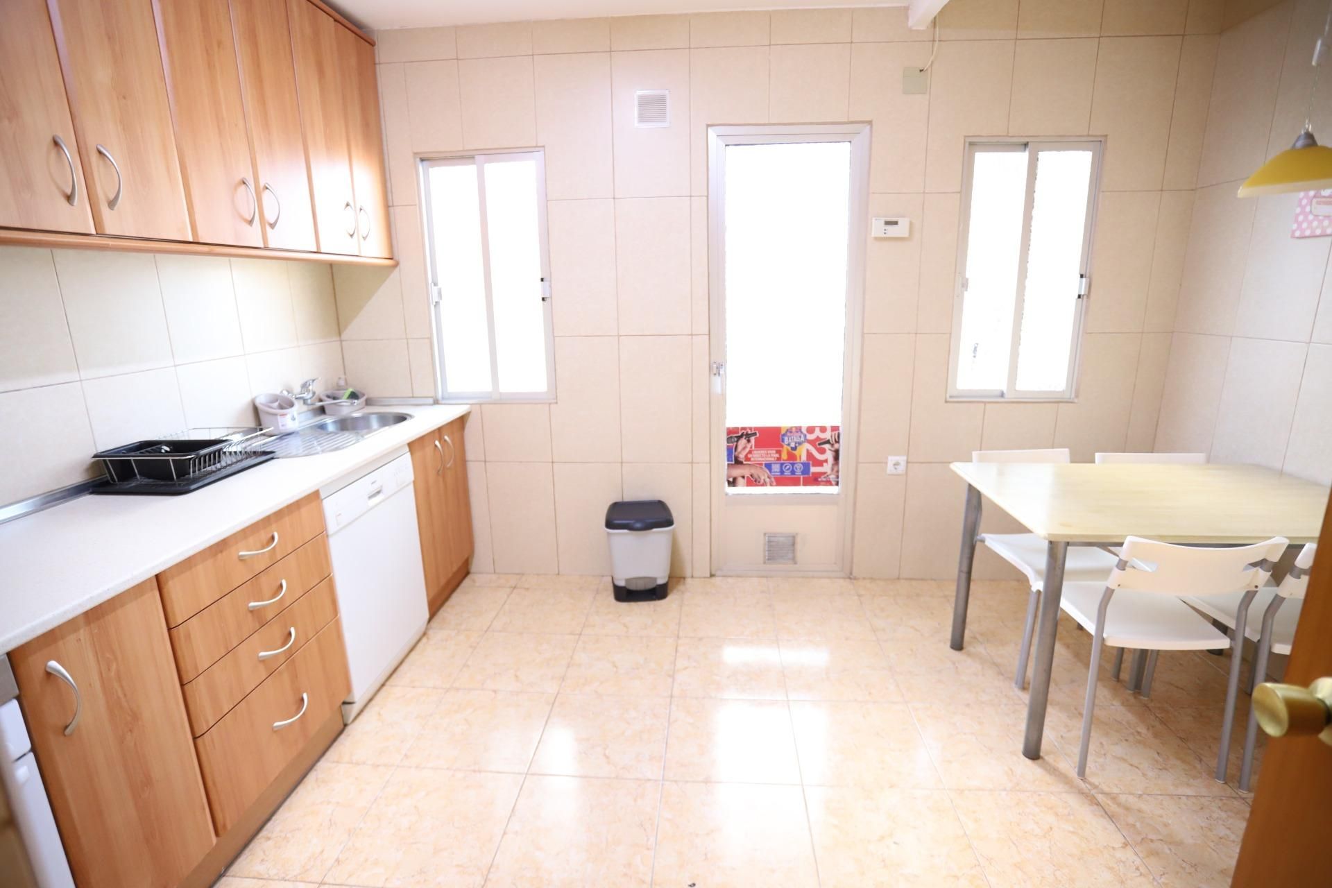 Küche von Wohnung zum verkauf in Alcázar de San Juan mit Heizung, Terrasse und Abstellraum