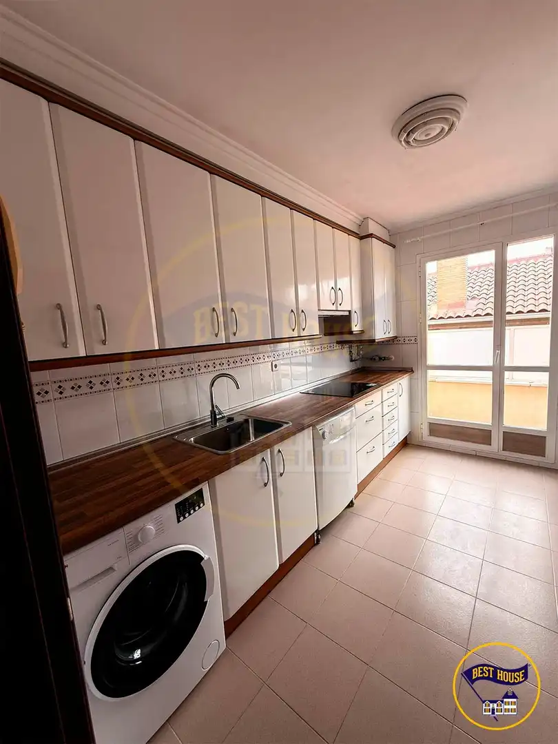 Detached homes for sale in Calle JOAQUIN RODRIGO , San Fernando - Carretera de Valencia