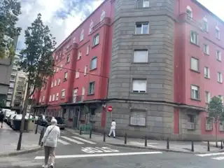 Vista exterior de Piso en venta en Las Palmas de Gran Canaria con Balcón