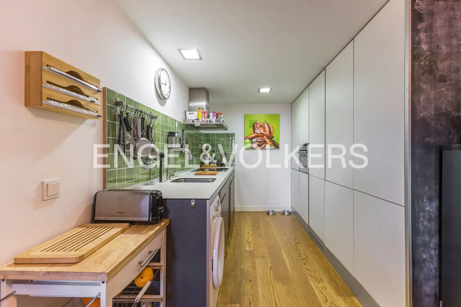 Kitchen of Duplexes for sale in Madrid  with Heating and Storage room