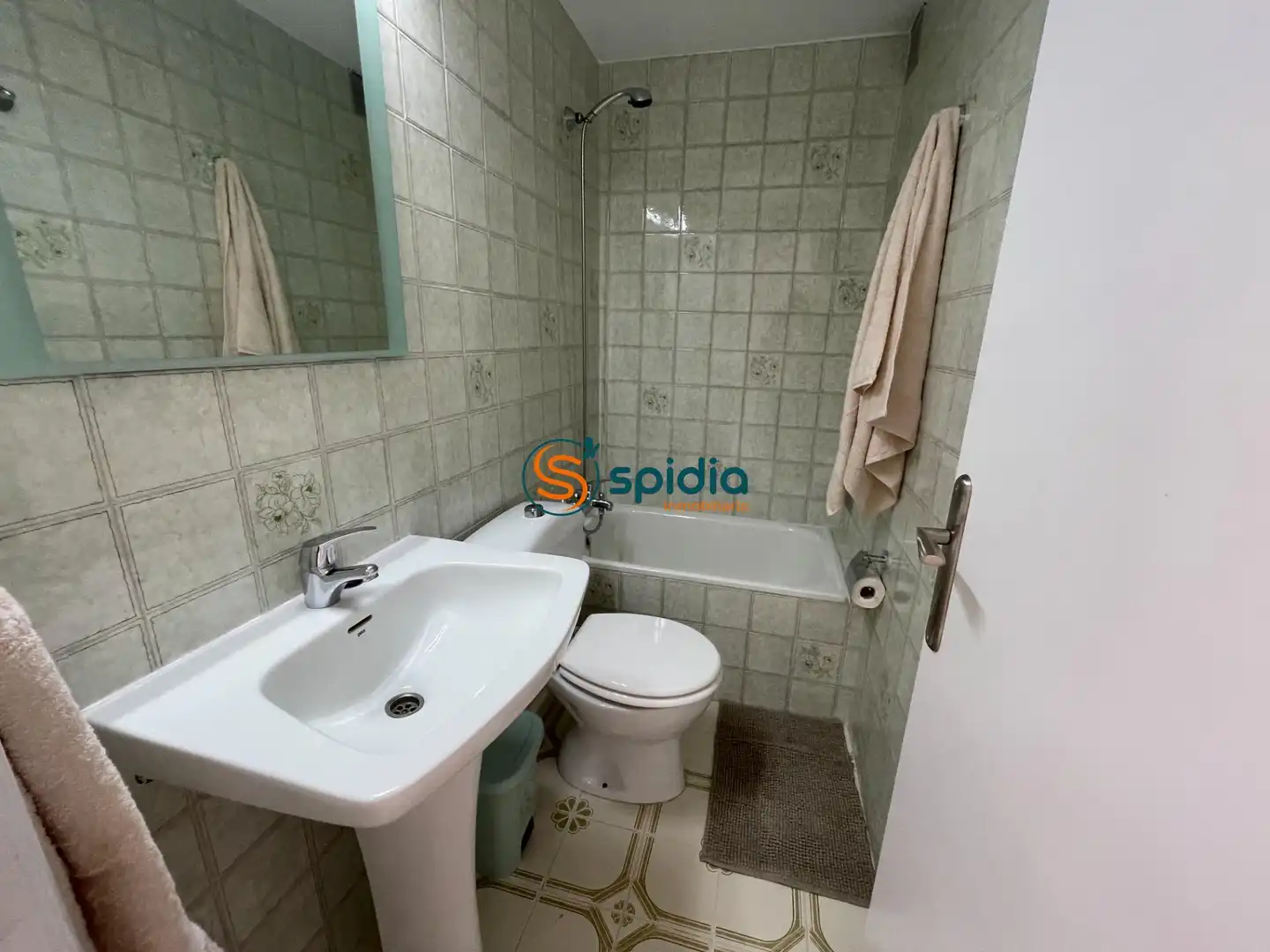 Baño de Apartamento de alquiler en Águilas con Balcón