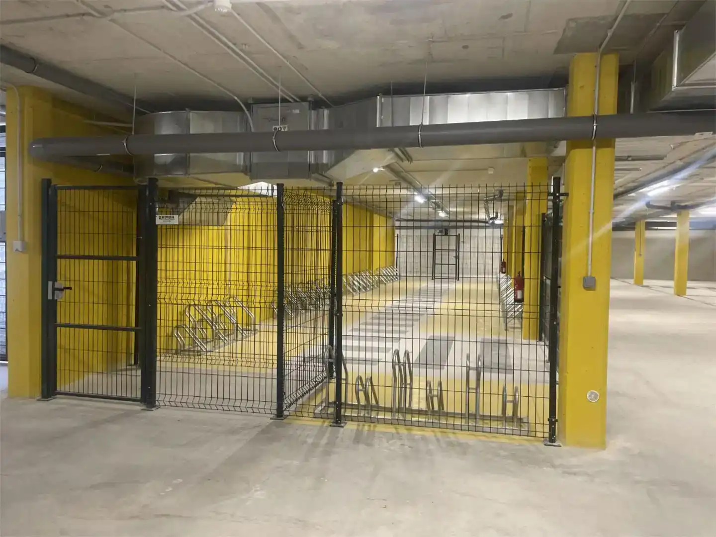 Parking de Piso en venta en Vilanova i la Geltrú con Aire acondicionado y Piscina