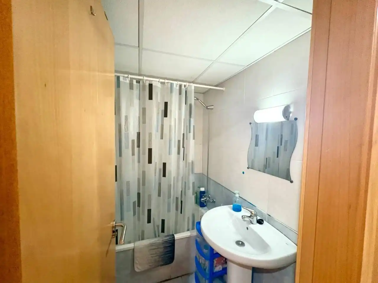 Baño de Piso en venta en Alicante / Alacant con Aire acondicionado, Trastero y Balcón