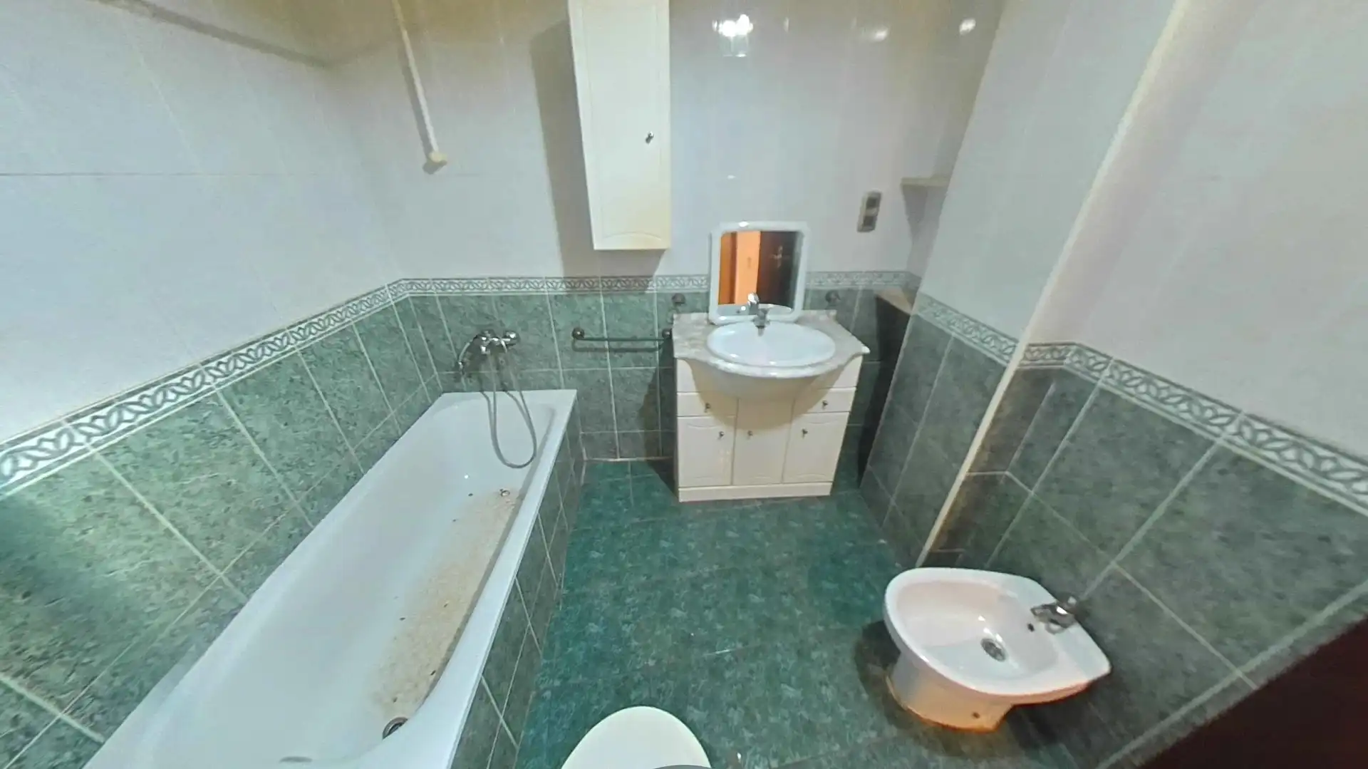 Bathroom of Flat for sale in Quart de Poblet  with Oven