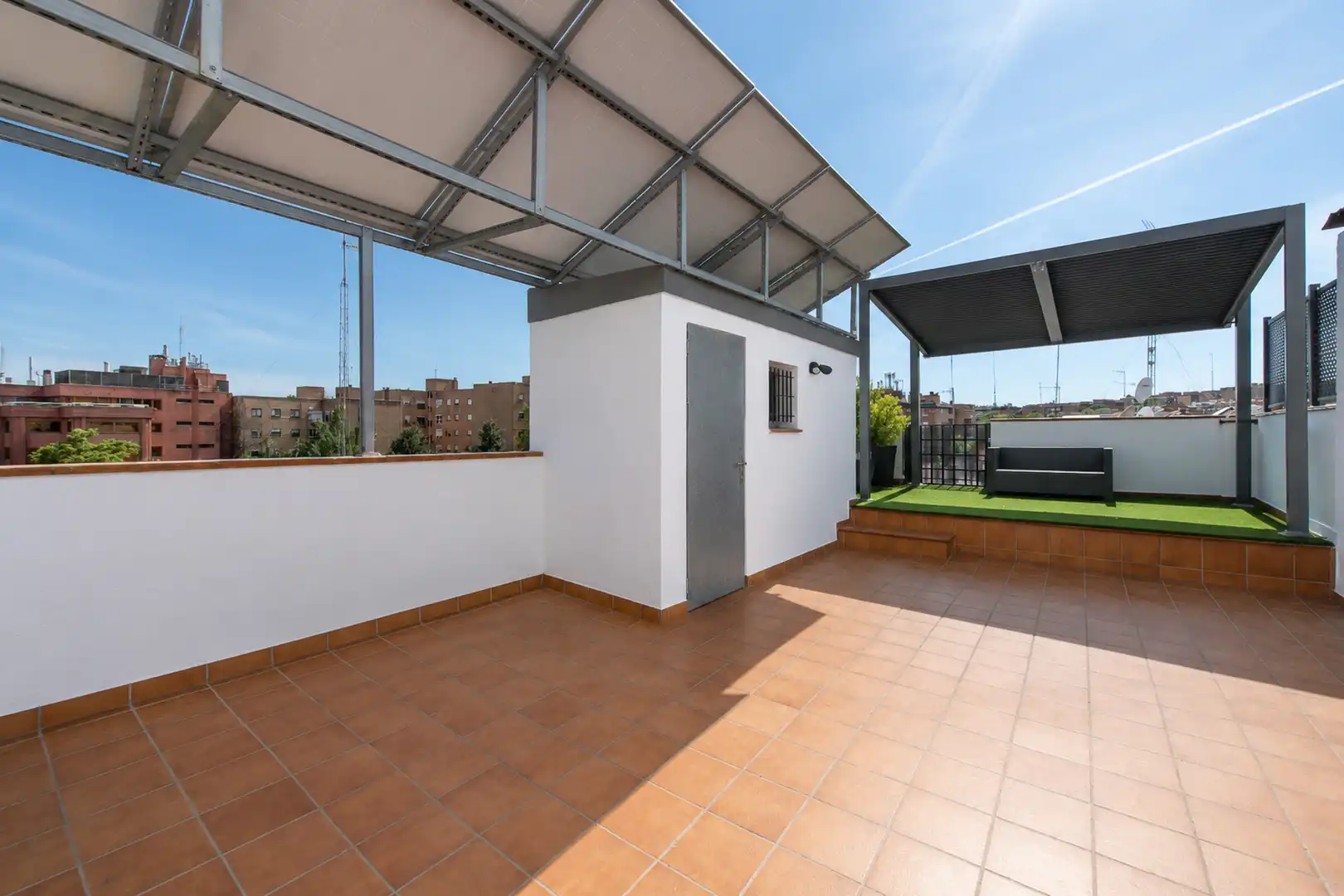Terraza de Casa adosada en venta en Alcobendas con Aire acondicionado, Calefacción y Jardín privado