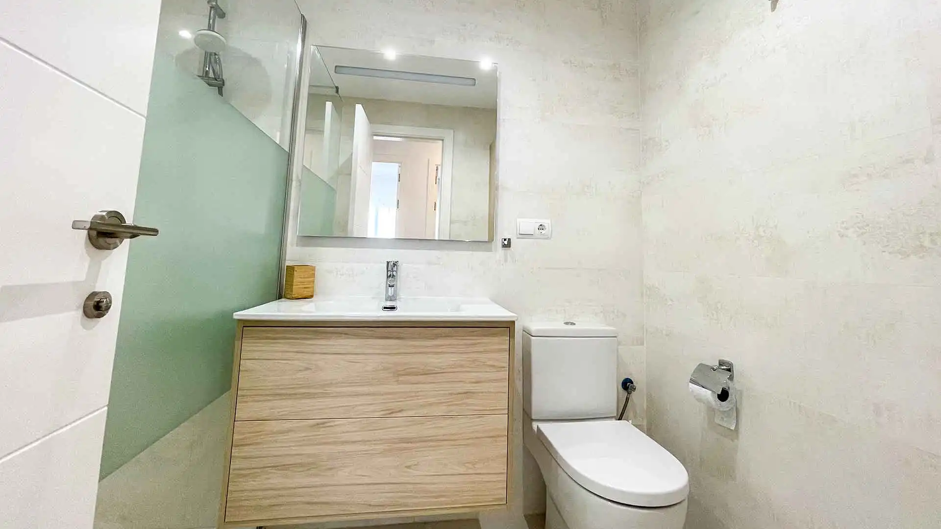 Bathroom of Apartments for rent in Marbella  with Air Conditioner, Terrace and Storage room