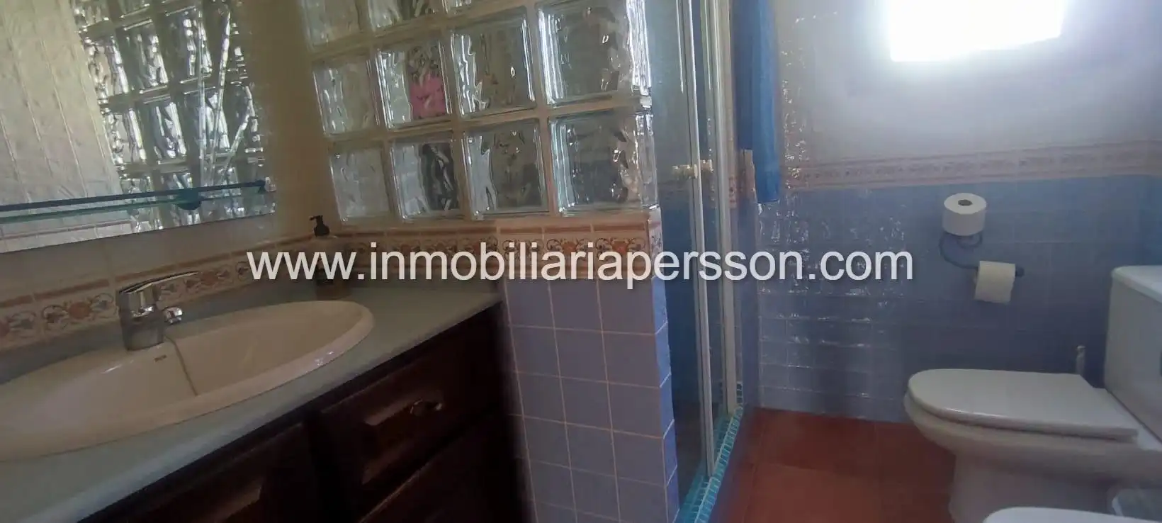 Bany de Casa o xalet en venda en Écija amb Calefacció, Jardí privat i Terrassa