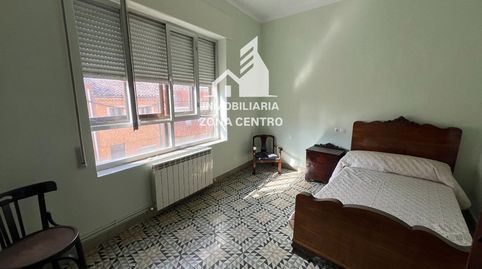 Foto 3 de Casa adosada en venta en La Constitución, Sahagún, León