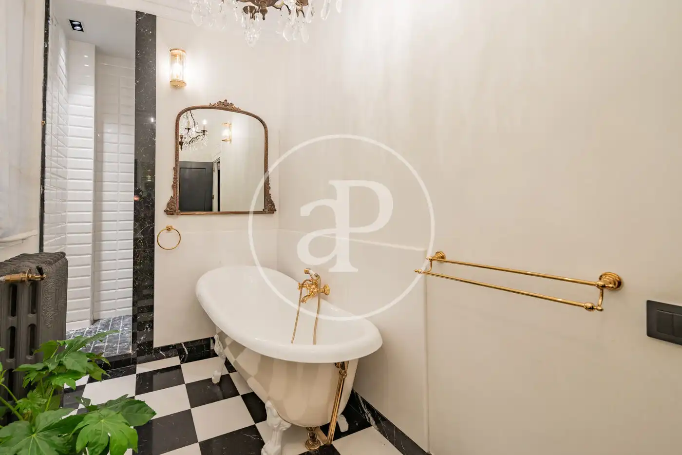 Baño de Piso en venta en Madrid con Aire acondicionado, Calefacción y Amueblado