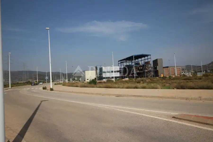 Terreny industrial en venda en Sagunto / Sagunt