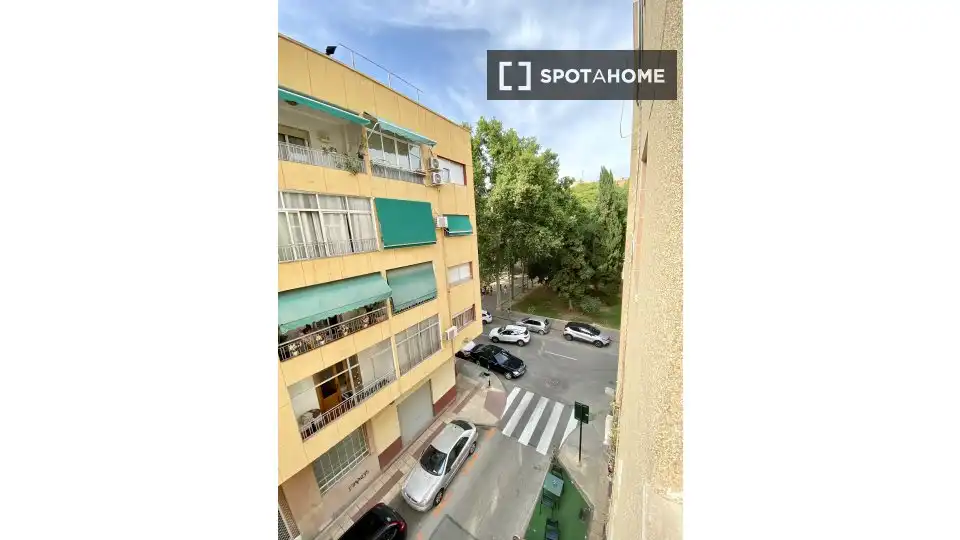 Exterior view of Flat for share in Murcia  with Air Conditioner, Terrace and Furnished
