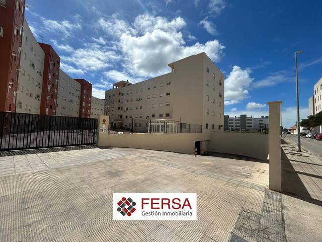 Garaje en Alquiler en Casines