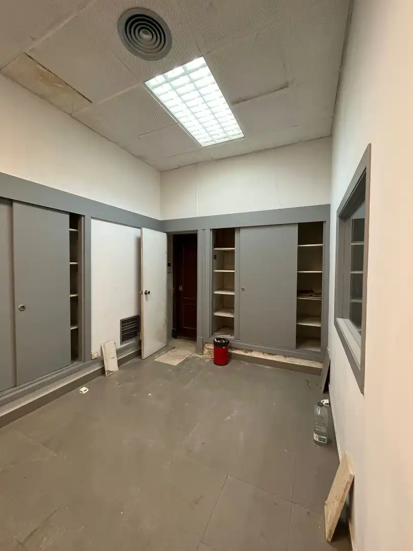 Local en venta en Madrid con Aire acondicionado y Alarma