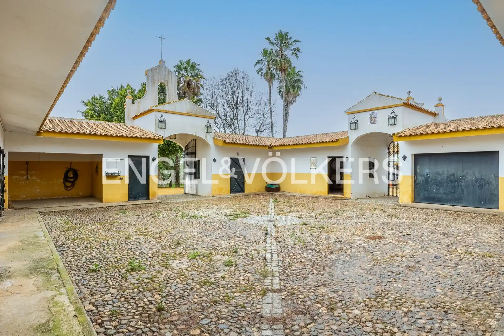Casa rústica amb terrassa en venda a Mairena del Alcor, imagen 62