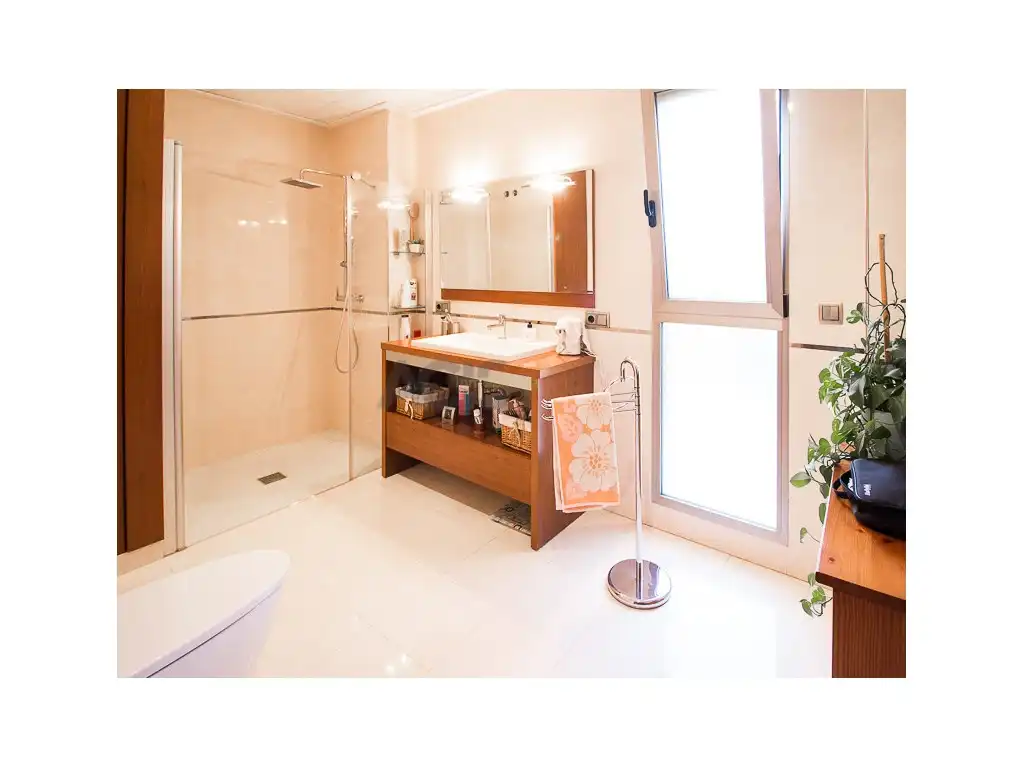 Baño de Casa o chalet en venta en L'Alcúdia con Aire acondicionado, Jardín privado y Terraza