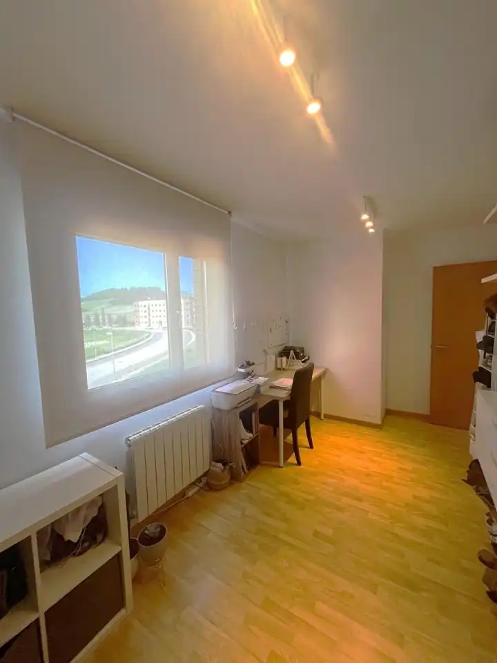 Habitación de Piso en venta en Villalbilla de Burgos con Calefacción y Trastero