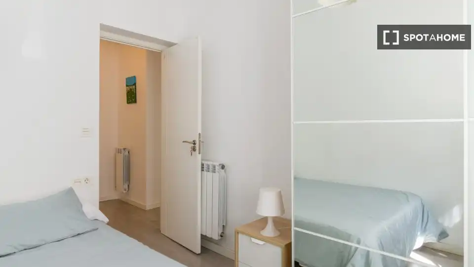 Room in Ciudad Jardín - Parque Roma