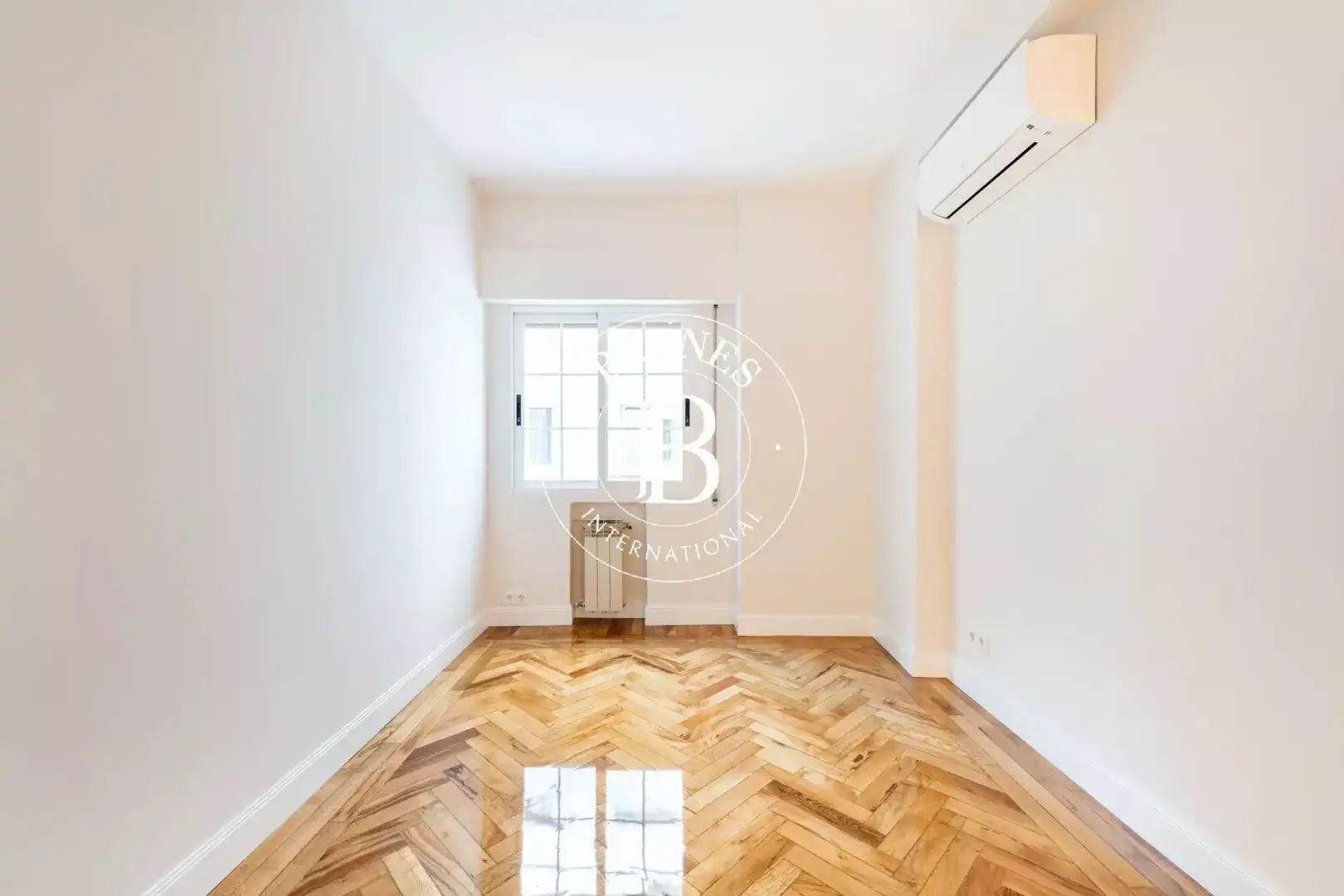 Bedroom of Flat for rent in Madrid  with Air Conditioner, Heating and Terrace