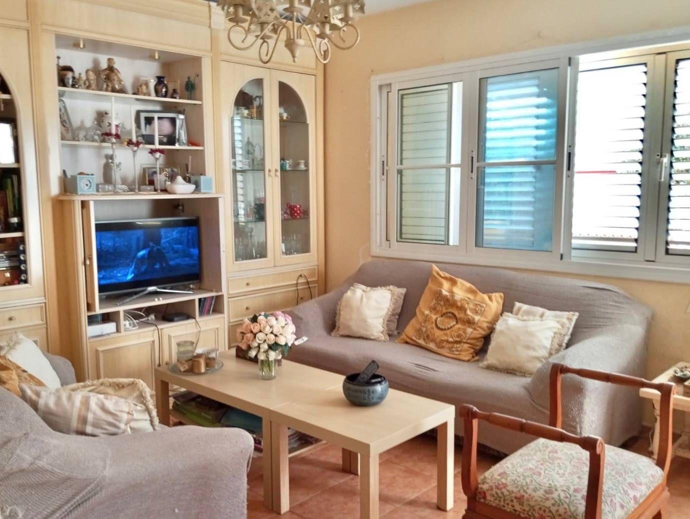 Living room of Single-family semi-detached for sale in Telde  with Terrace and Balcony