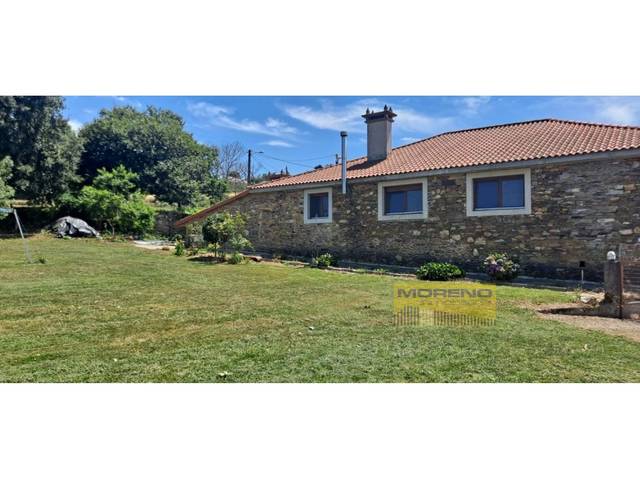 Casa-chalet en Venta en N/A en O Saviñao