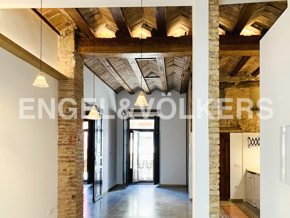 Wohnung zur Miete in Valencia mit Klimaanlage, Heizung und Balkon