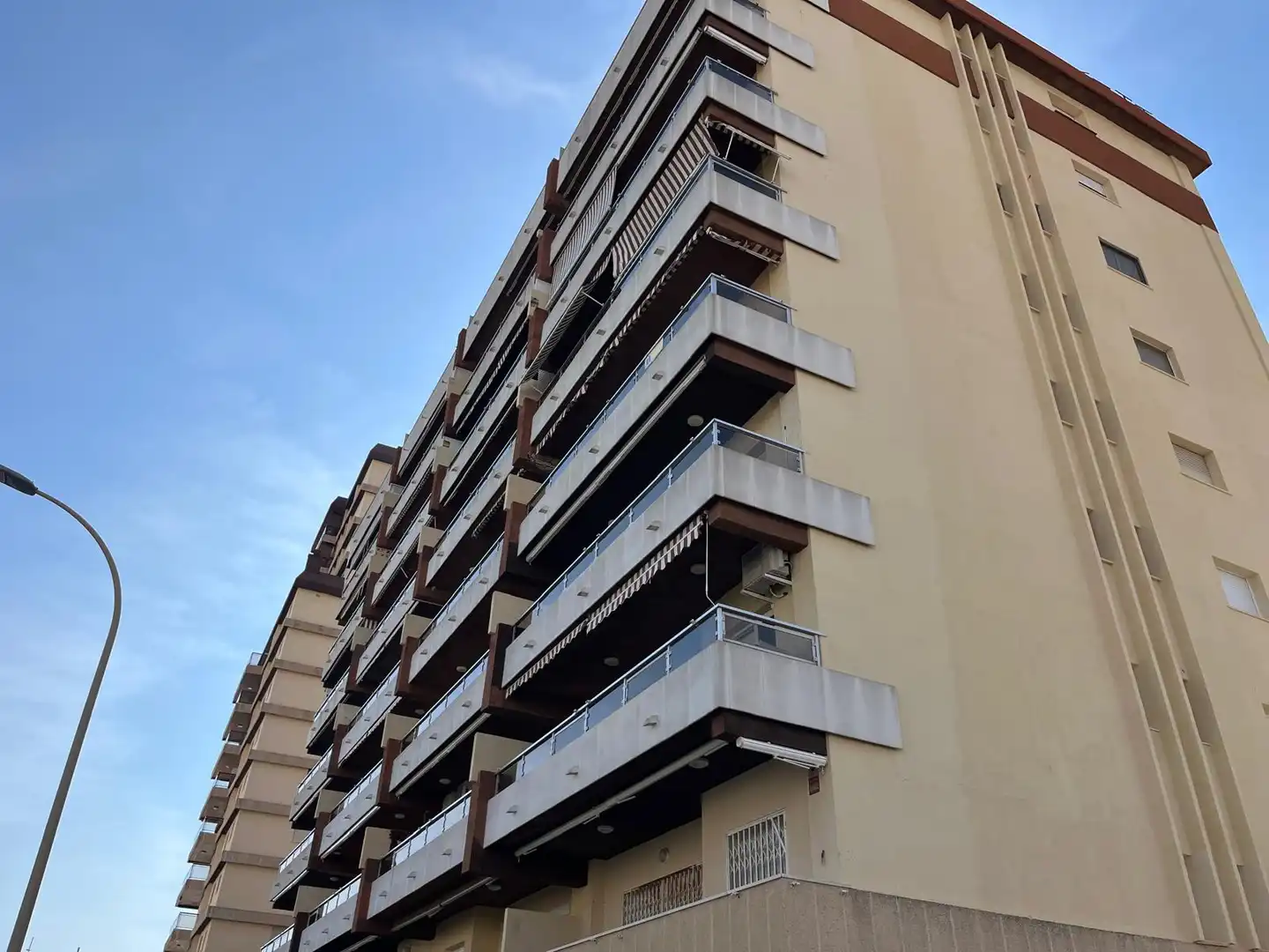 Vista exterior de Apartamento en venta en Gandia con Terraza, Amueblado y Piscina comunitaria