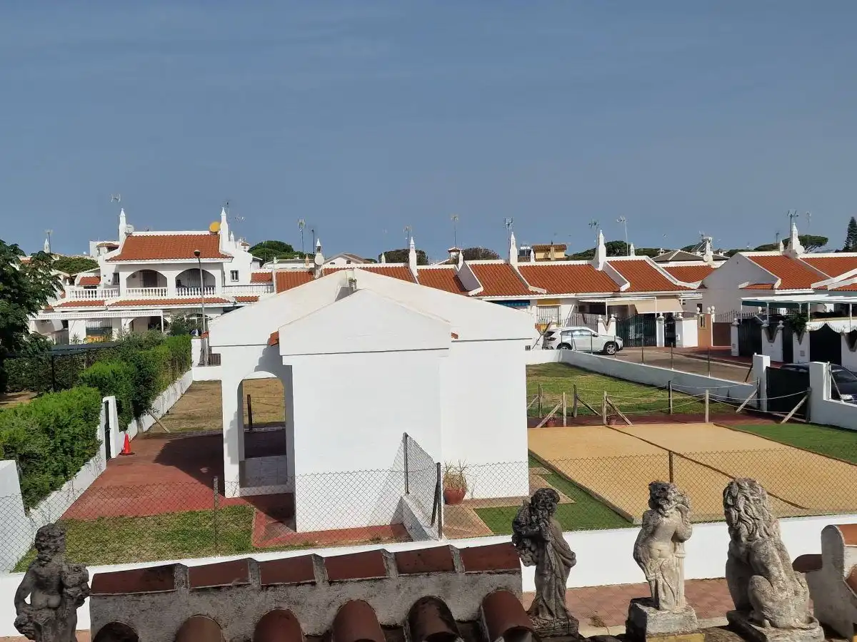 Adossat amb terrassa en venda a Matalascañas, imagen 33