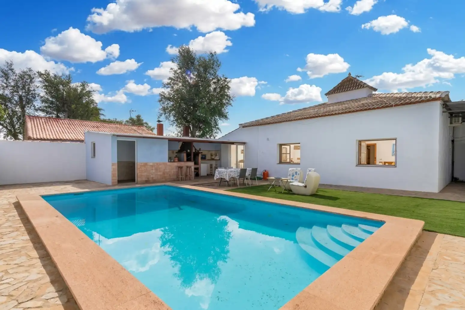 Casa con piscina in vendita a Fortuna