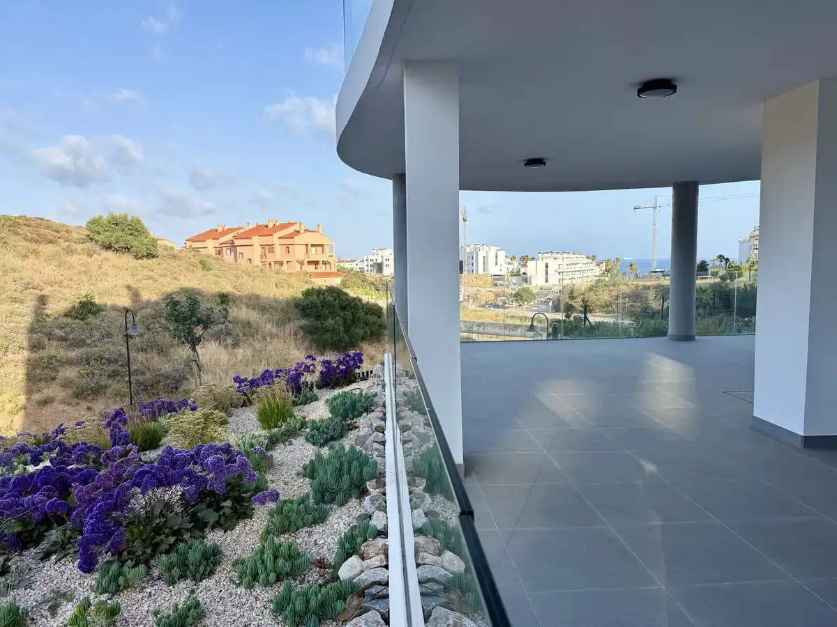 Home with pool for sale in El Faro de Calaburra - Chaparral, imagen 13