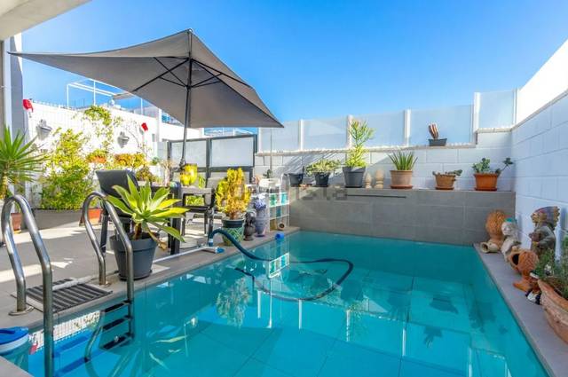 Casa-chalet en Venta en Los Almendros