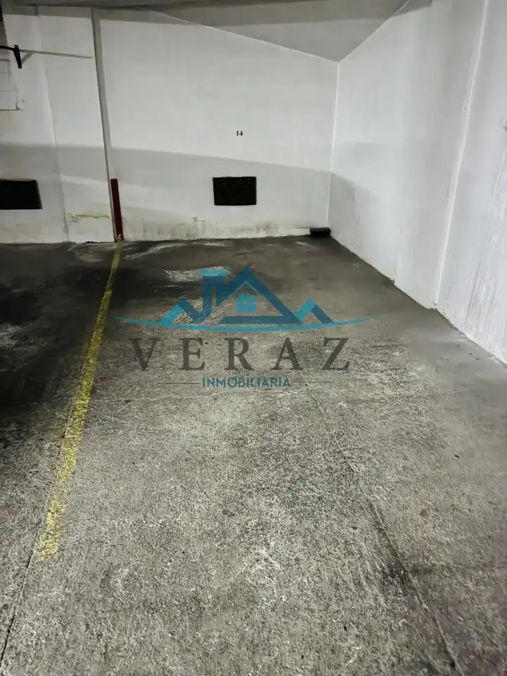 Aparcament de Pis en venda en Talavera de la Reina amb Calefacció, Parquet i Terrassa