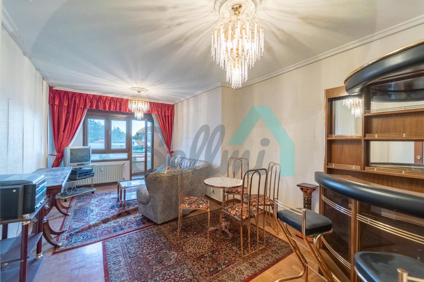 Living room of Flat for sale in Oviedo   with Heating, Parquet flooring and Terrace