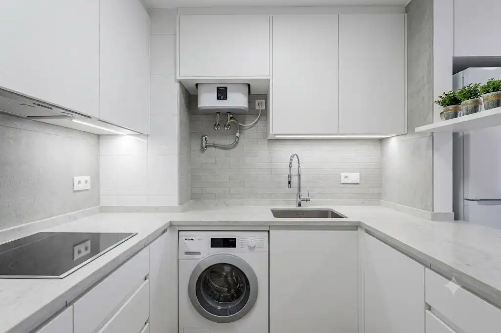 Kitchen of Apartments for sale in Madrid