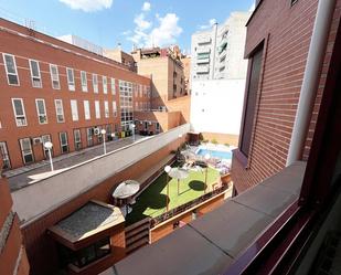 Terrassa de Pis de lloguer en  Madrid Capital amb Calefacció, Parquet i Forn