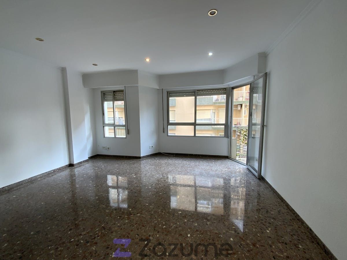 Vista exterior de Piso de alquiler en Algemesí con Trastero, Horno y Lavadora