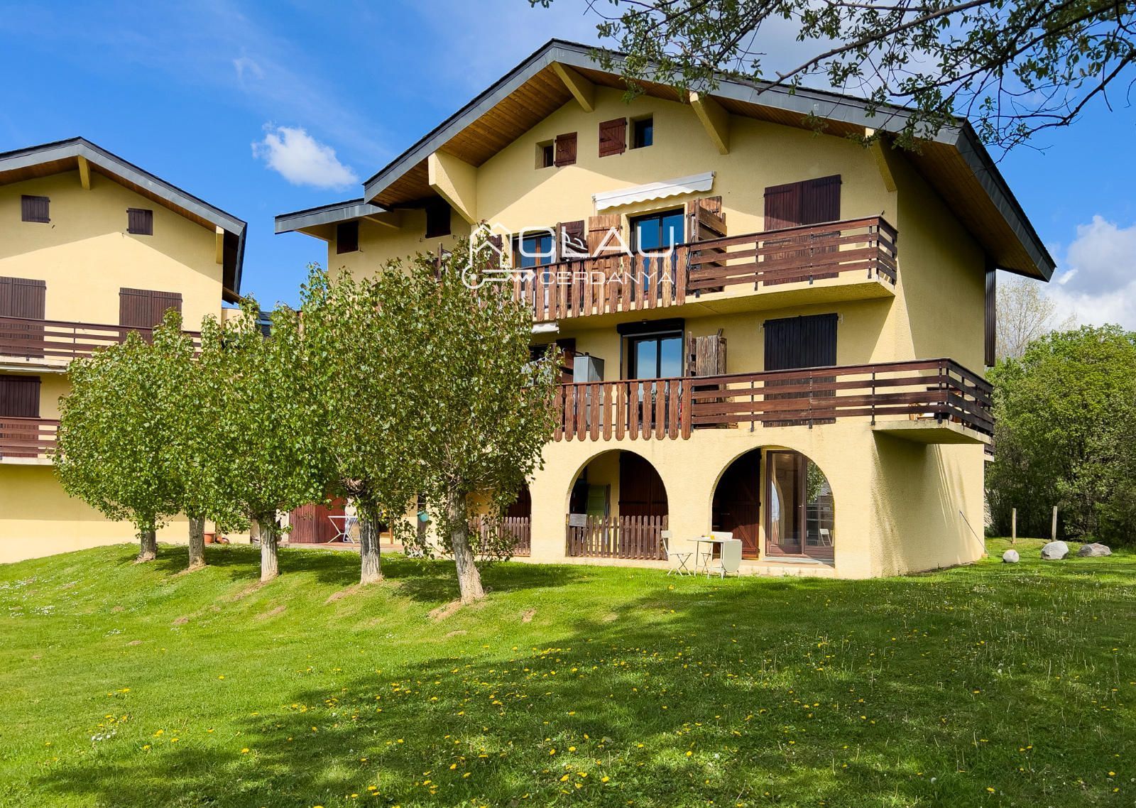 Vista exterior de Piso en venta en Sainte - Léocadie con Calefacción, Parquet y Terraza