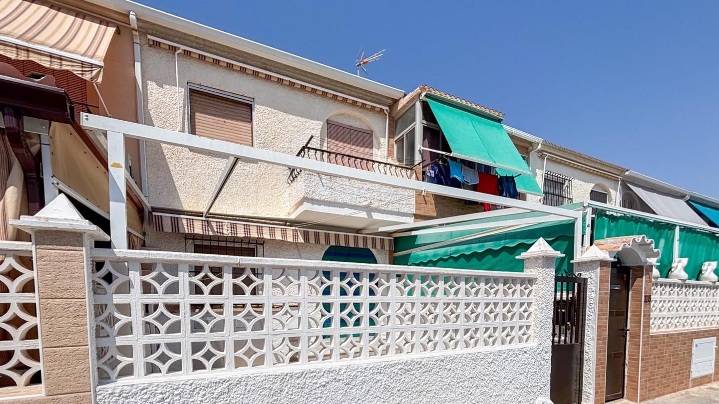 Exterior view of House or chalet for sale in Santa Pola  with Terrace, Storage room and Furnished
