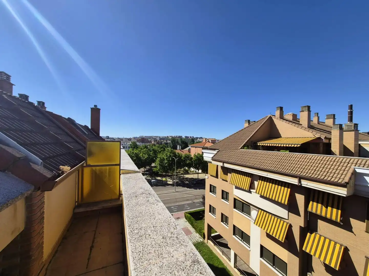 Vista exterior de Pis en venda en Valladolid amb Calefacció, Terrassa i Balcó