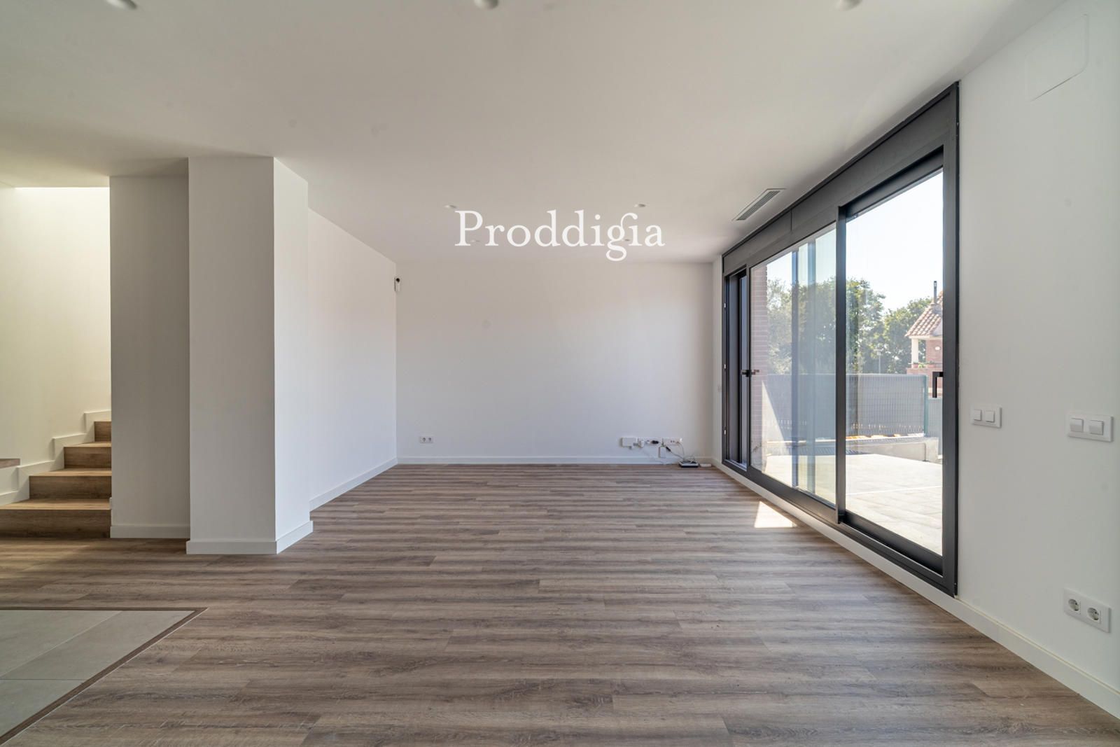 Casa adosada en venda a Els Avets - Can Serrafossà - Ximelis