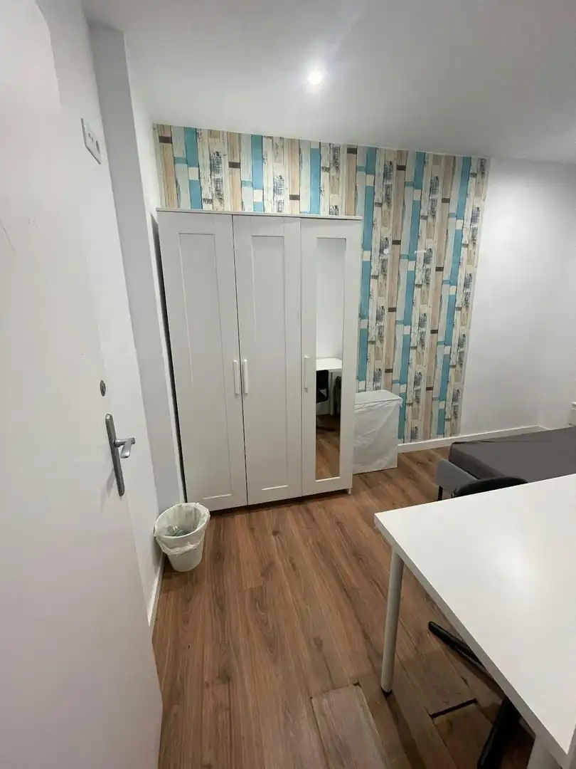 Bedroom of Flat for share in Badalona  with Heating and Washing machine