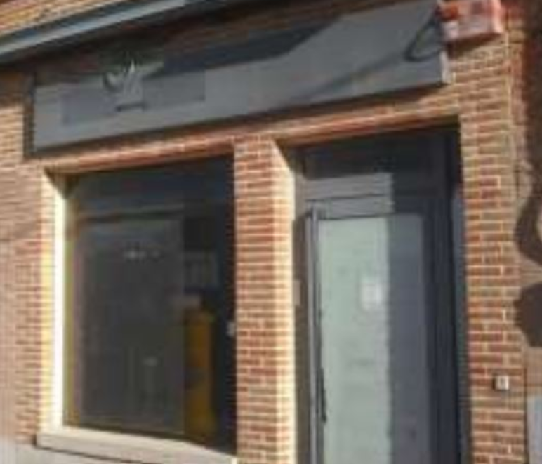 Vista exterior de Local en venda en Alcabón