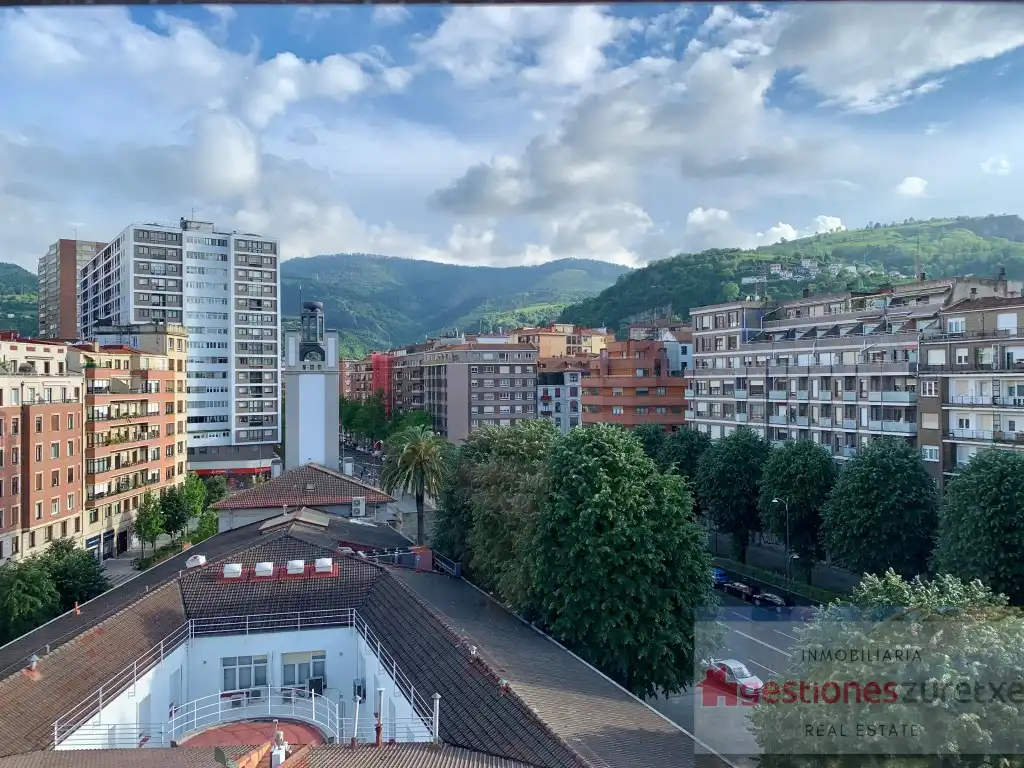 Vista exterior de Piso en venta en Bilbao 