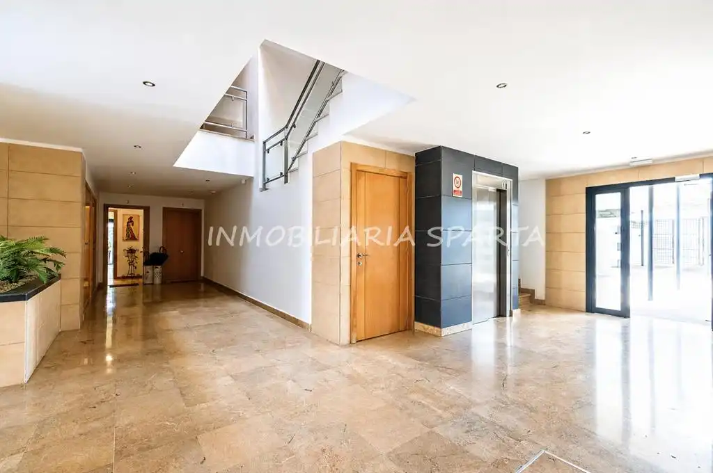 Wohnung mit Pool zum Verkauf in Calle Presidente Adolfo Suárez 1, imagen 10