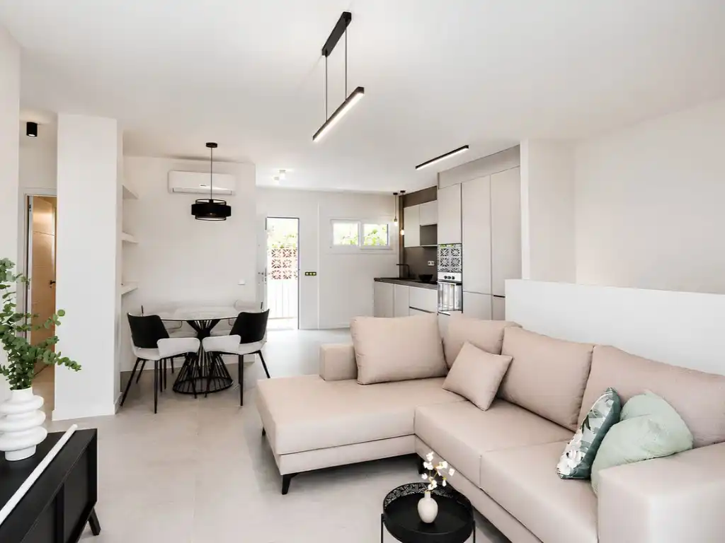 Living room of Flat for sale in Fuengirola  with Air Conditioner, Terrace and Swimming Pool