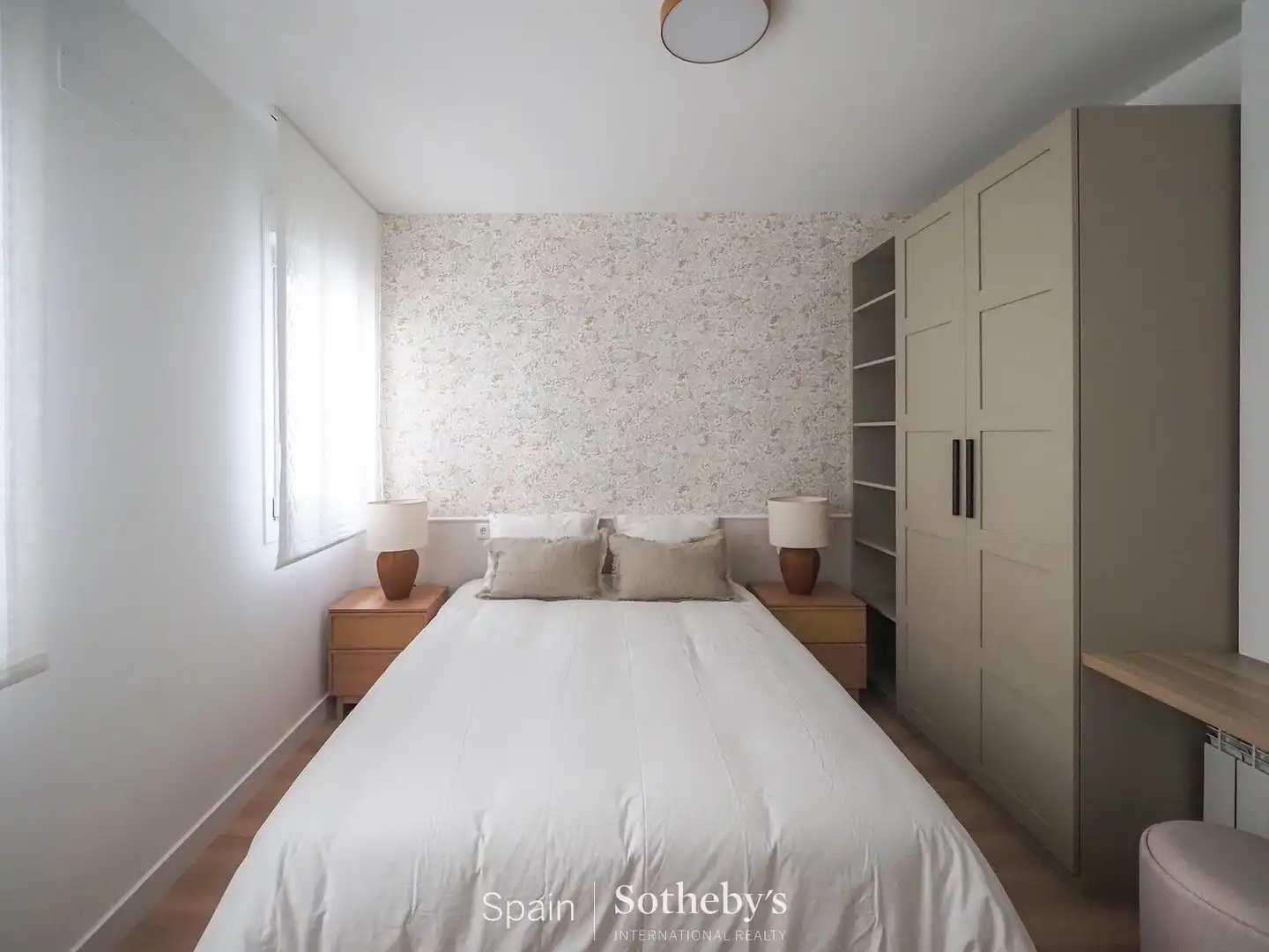 Dormitori de Apartament en venda en Madrid amb Aire condicionat i Calefacció
