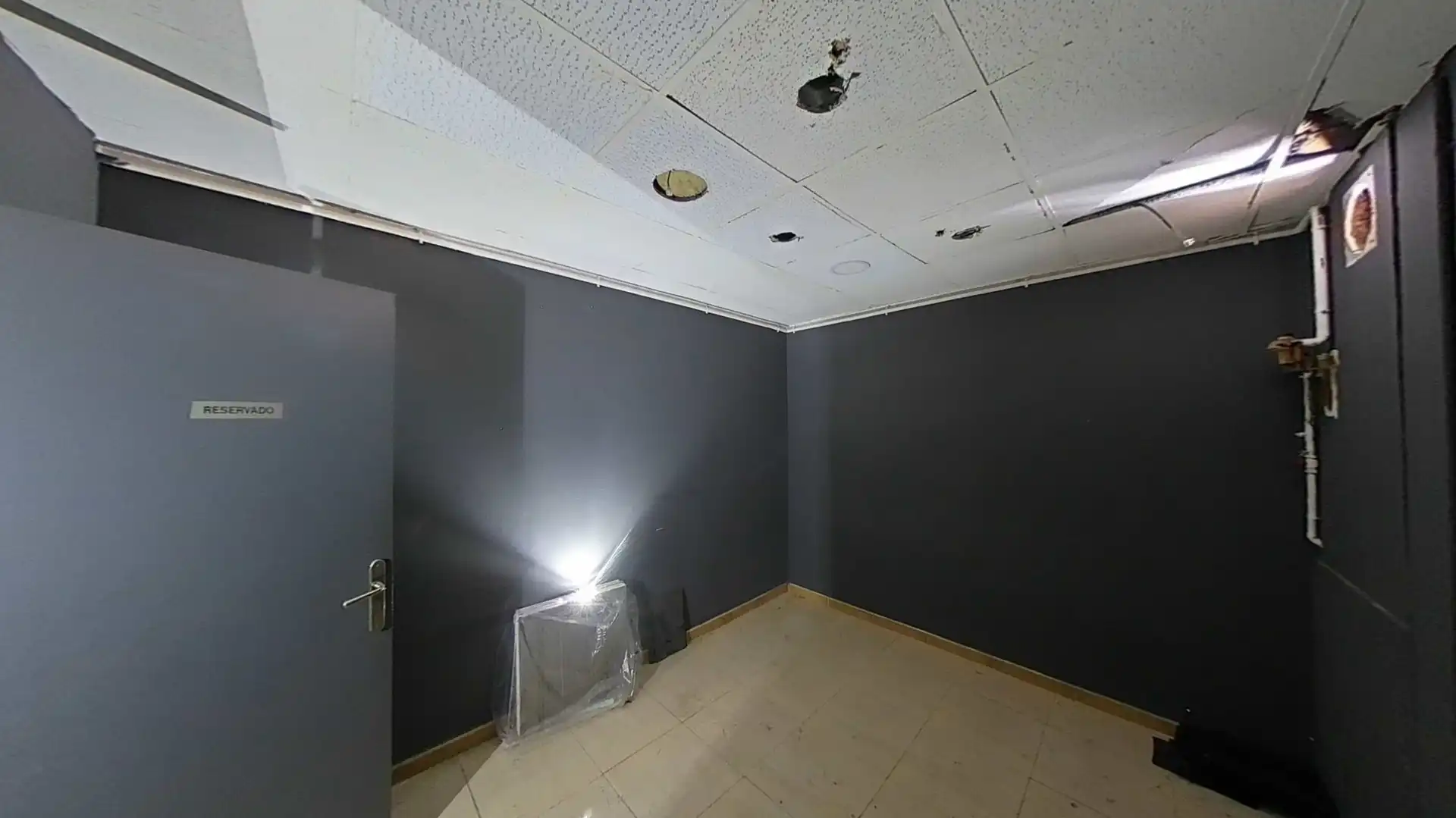 Local comercial en venda a Margarida Xirgu, imagen 12