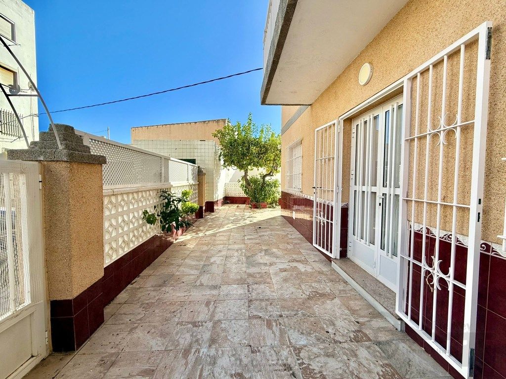 Exterior view of Planta baja for sale in Cartagena  with Air Conditioner, Private garden and Furnished