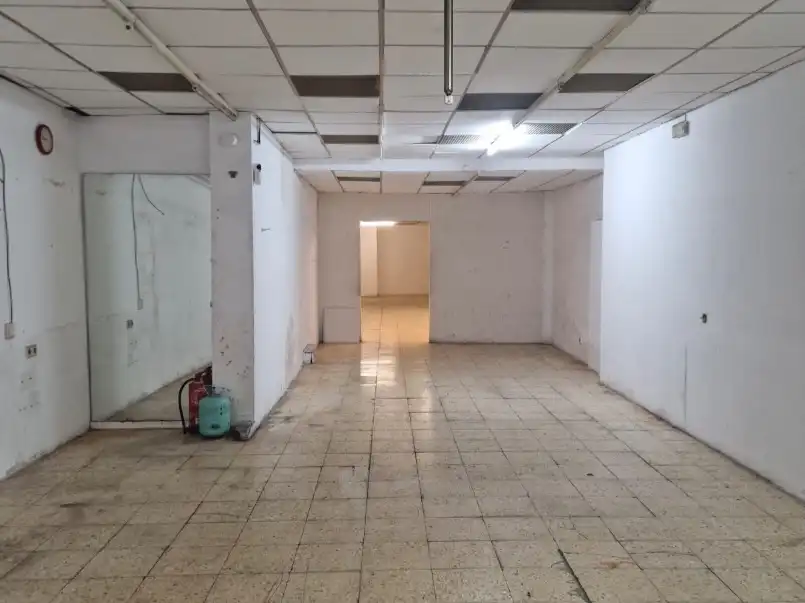 Local en venta en Sants - Montjuïc
