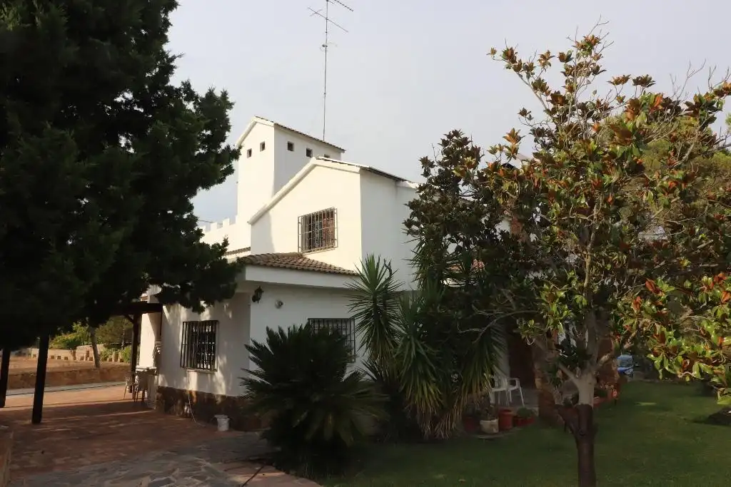 Casa rústica amb piscina en venda a Avinguda Bolot, imagen 12